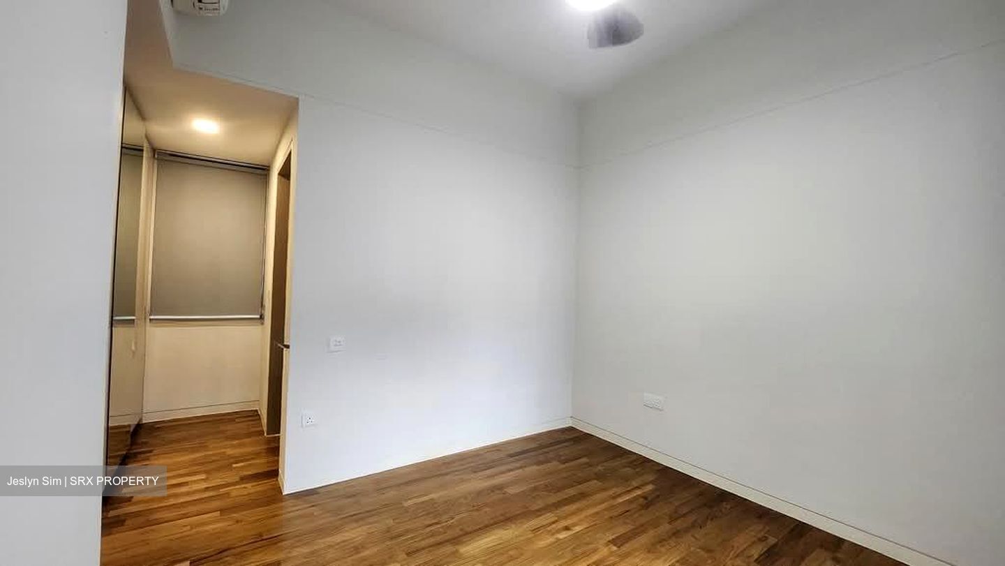 Village @ Pasir Panjang (D5), Condominium #576982301